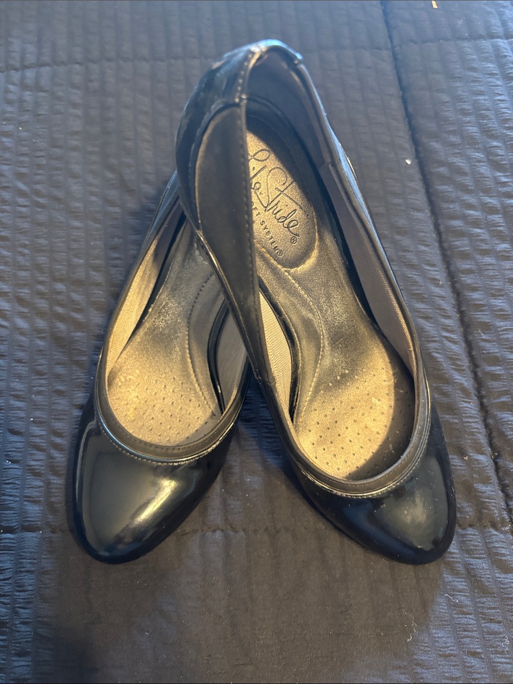 Life Stride Black Patent Round-Toe Ballet Flats